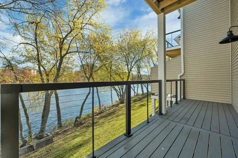 17 River Front Drive Manchester NH 03102