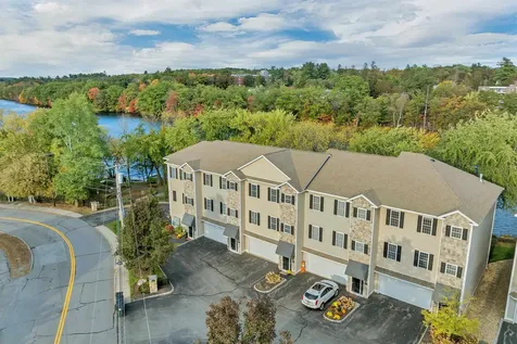 17 River Front Drive Manchester NH 03102