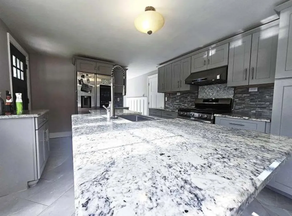 268 Green Street Somersworth NH 03878