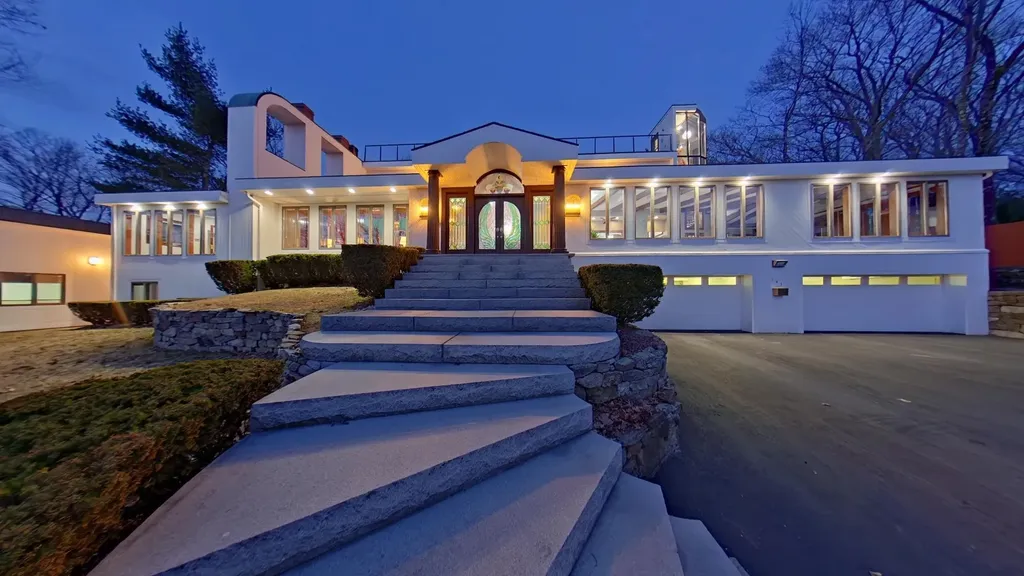 143 High Ridge Road Manchester NH 03104