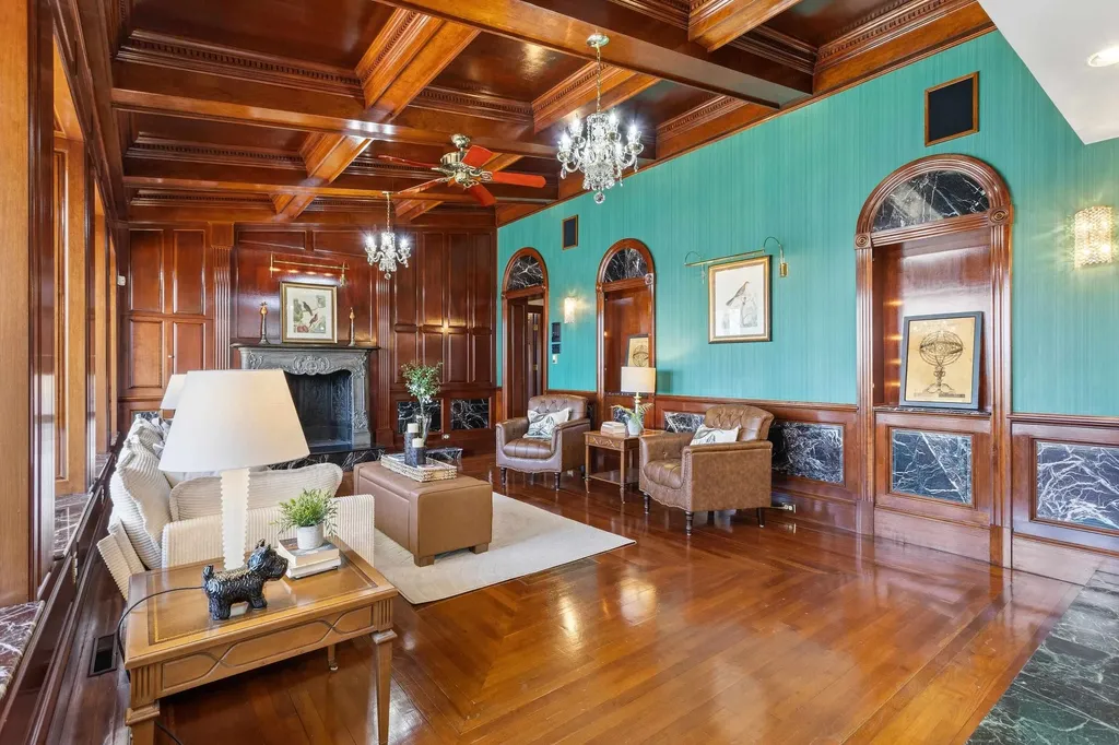 143 High Ridge Road Manchester NH 03104