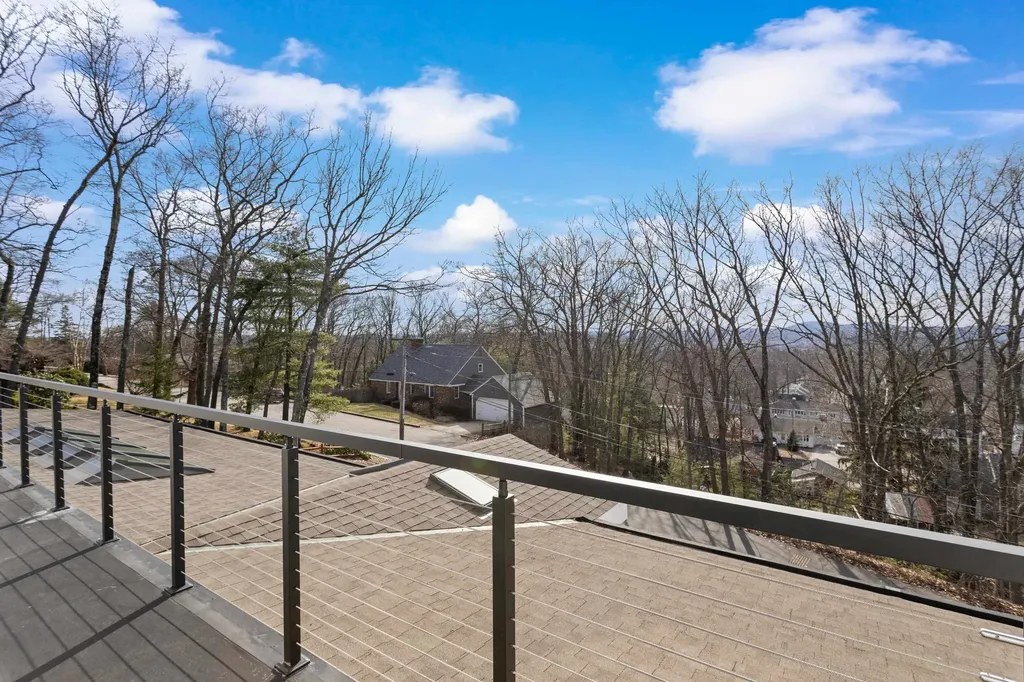 143 High Ridge Road Manchester NH 03104