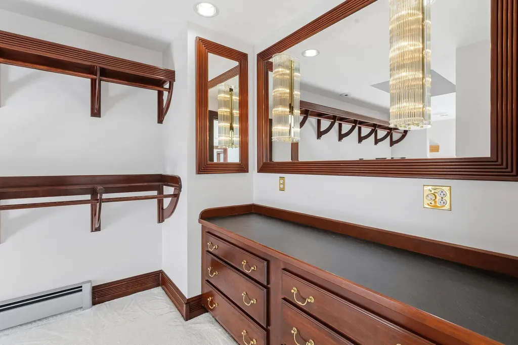 143 High Ridge Road Manchester NH 03104