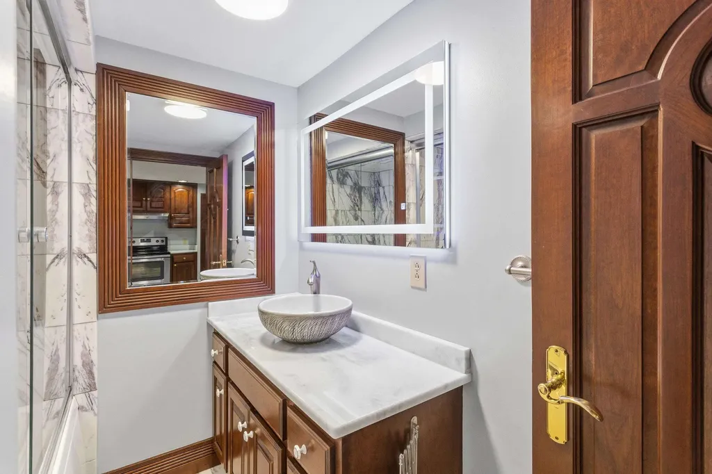 143 High Ridge Road Manchester NH 03104