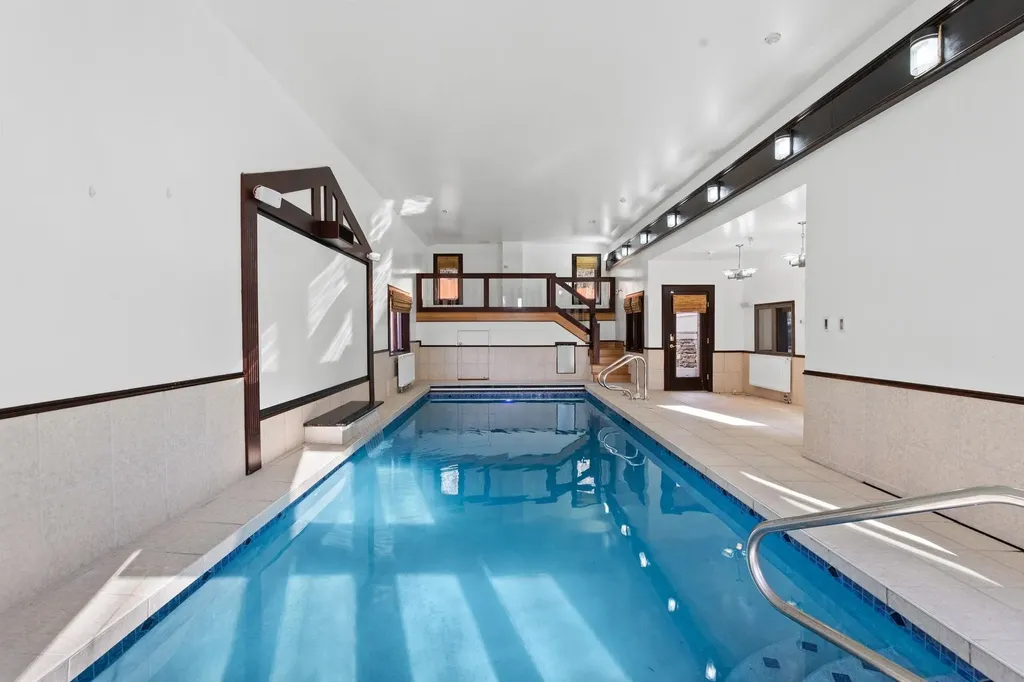 143 High Ridge Road Manchester NH 03104