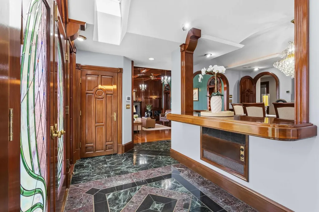 143 High Ridge Road Manchester NH 03104