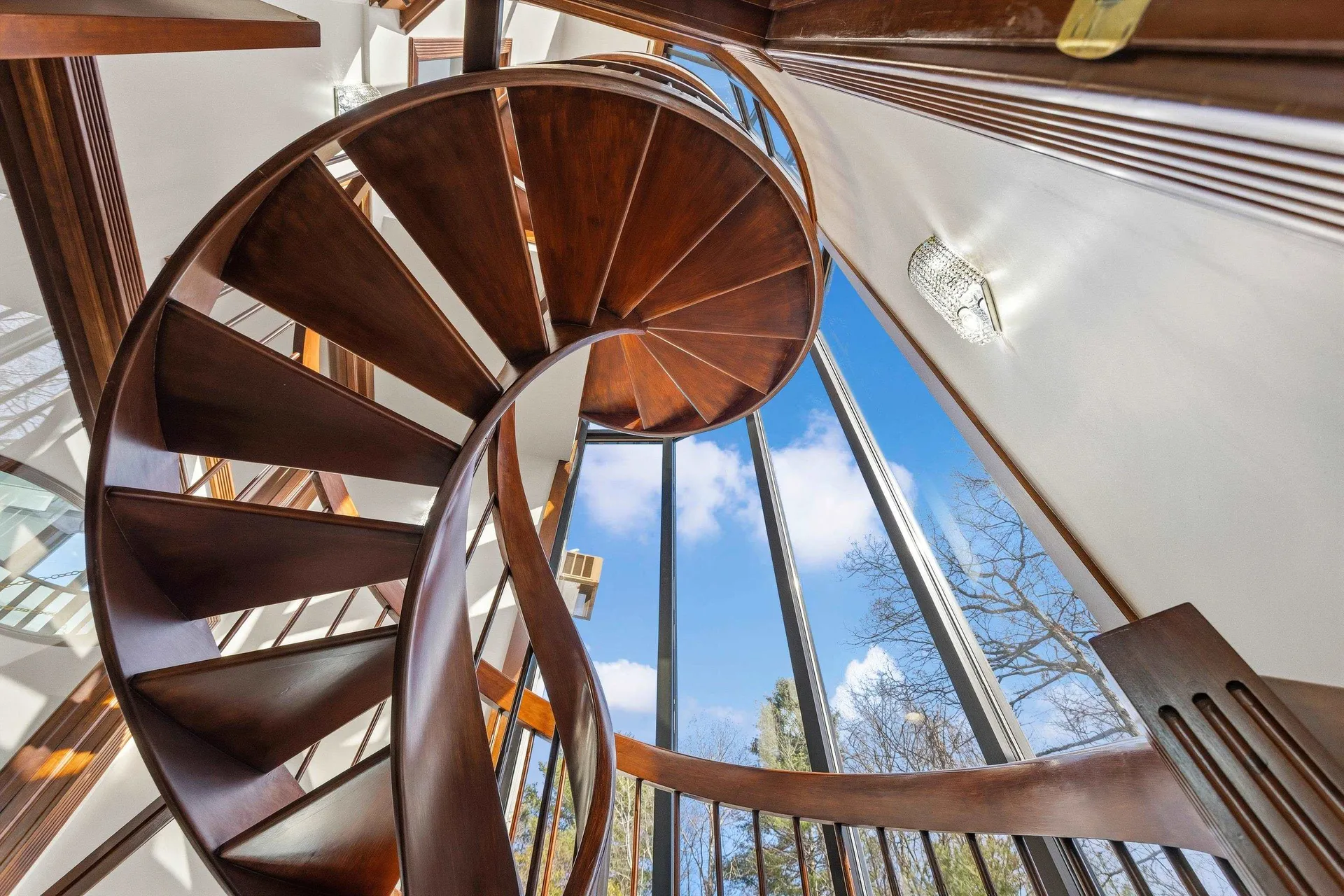 143 High Ridge Road Manchester NH 03104