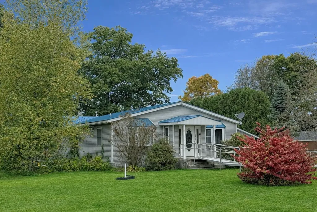 2849 Dartmouth College Highway Haverhill NH 03774