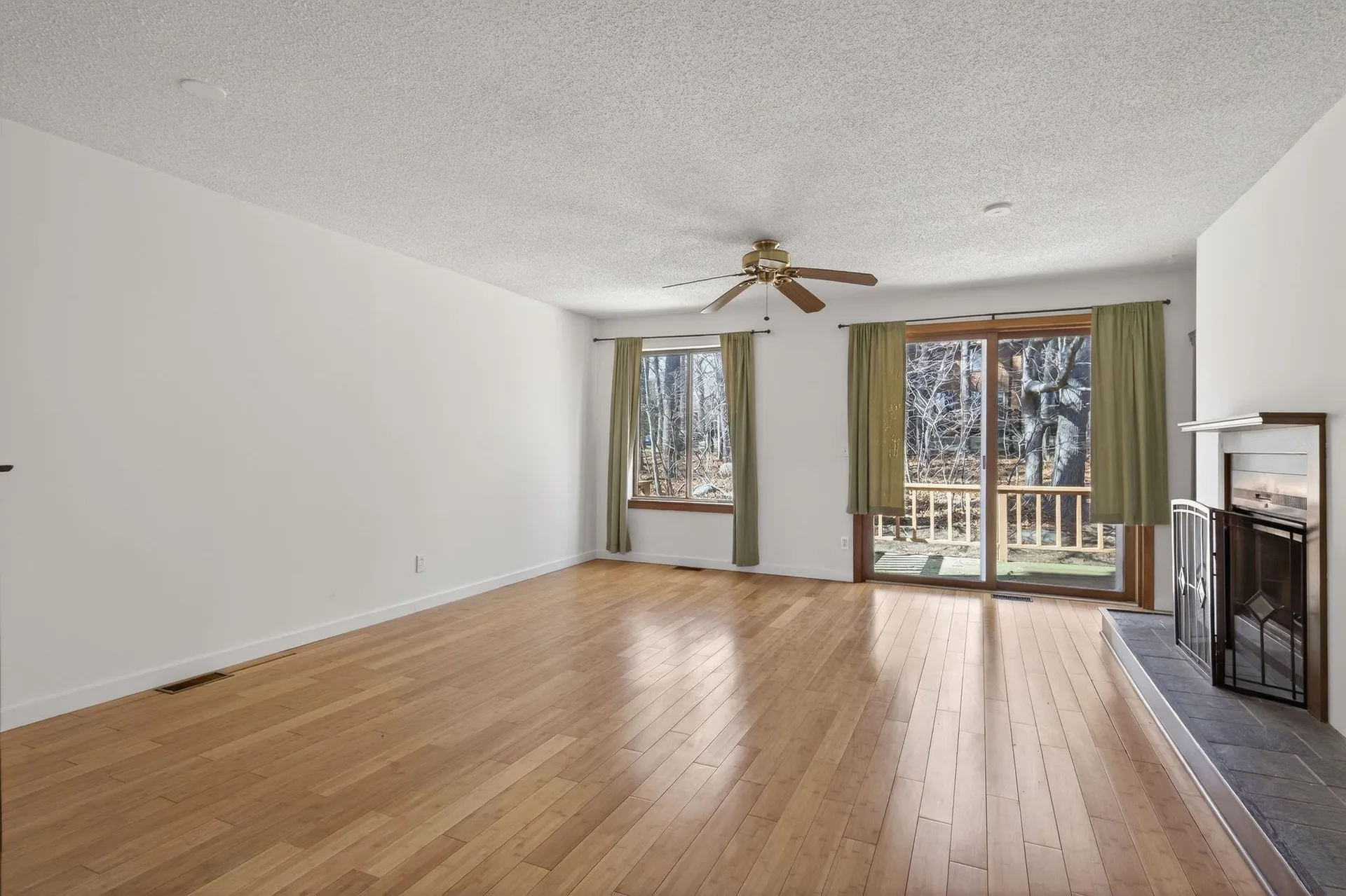 93 Dunvegan Woods Hampton NH 03842