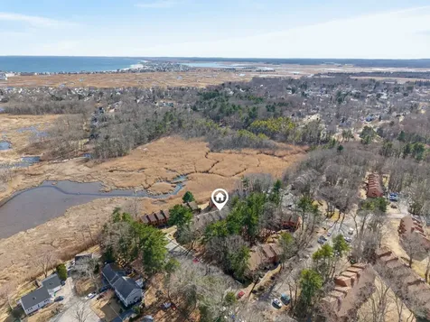 93 Dunvegan Woods Hampton NH 03842