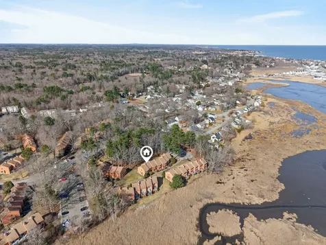 93 Dunvegan Woods Hampton NH 03842