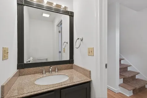 93 Dunvegan Woods Hampton NH 03842