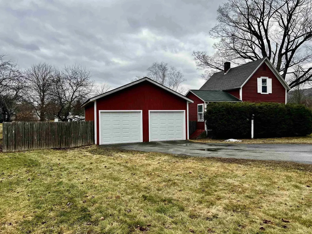 60 Circular Avenue Wallingford VT 05773