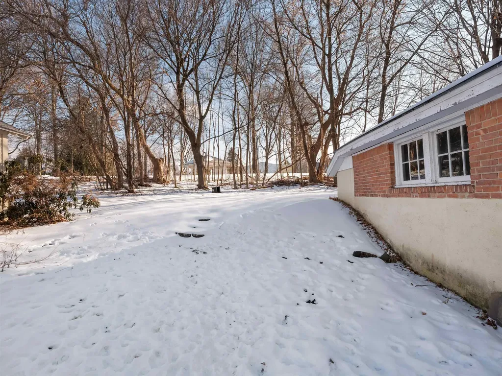 64 Bellevue Avenue Rutland City VT 05701