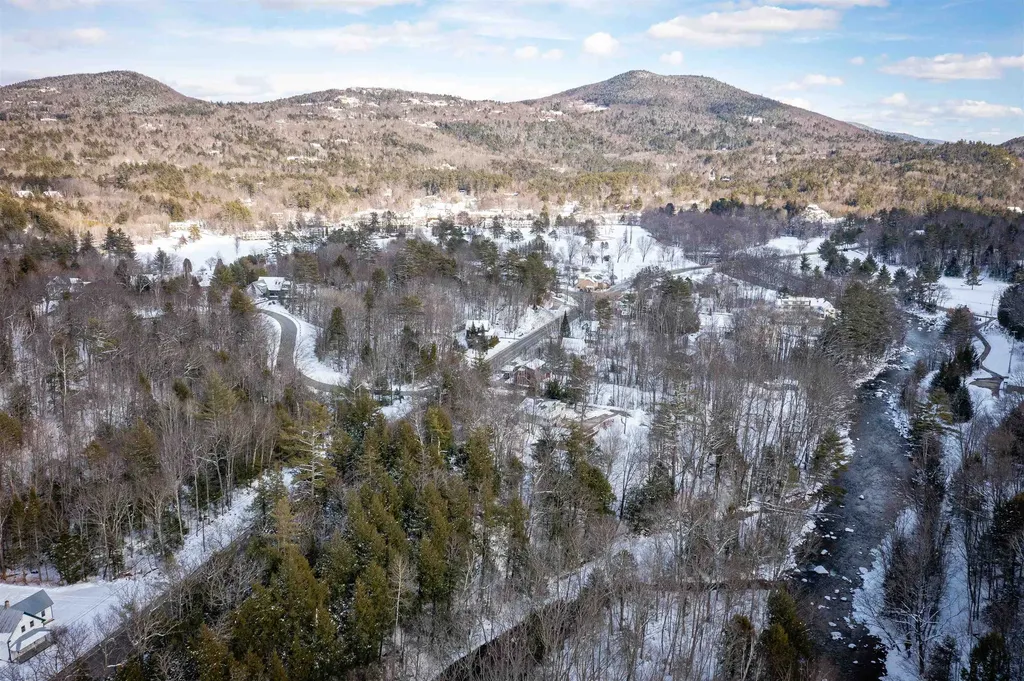 4 Street Martins Drive Jackson NH 03846