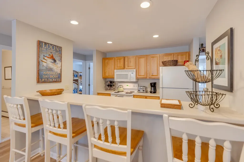 5 White Oak Lane Lincoln NH 03251