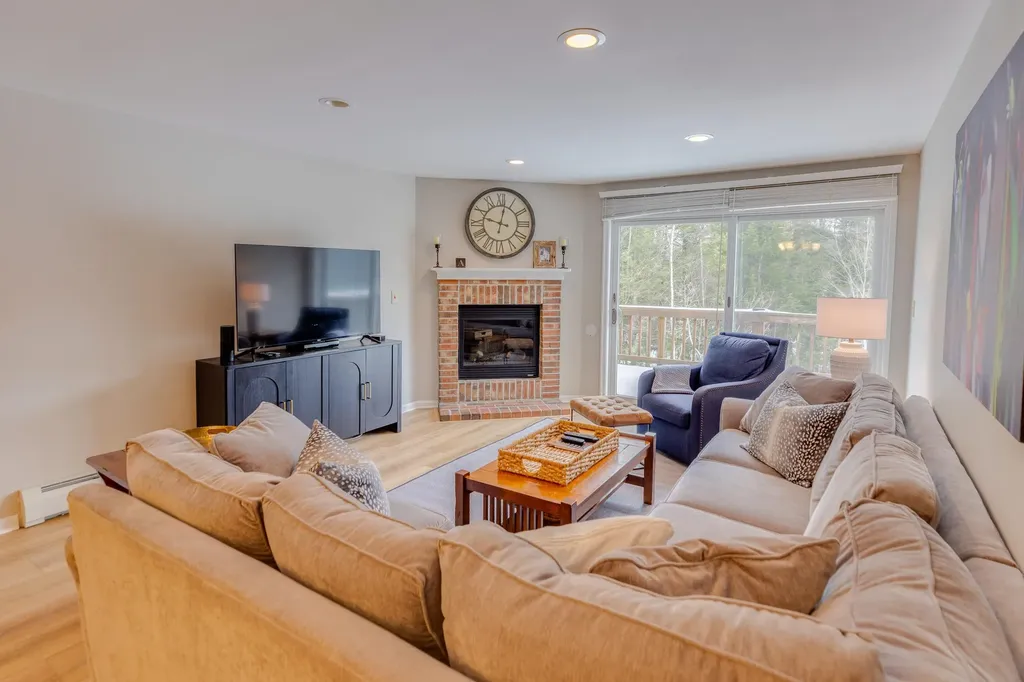 5 White Oak Lane Lincoln NH 03251