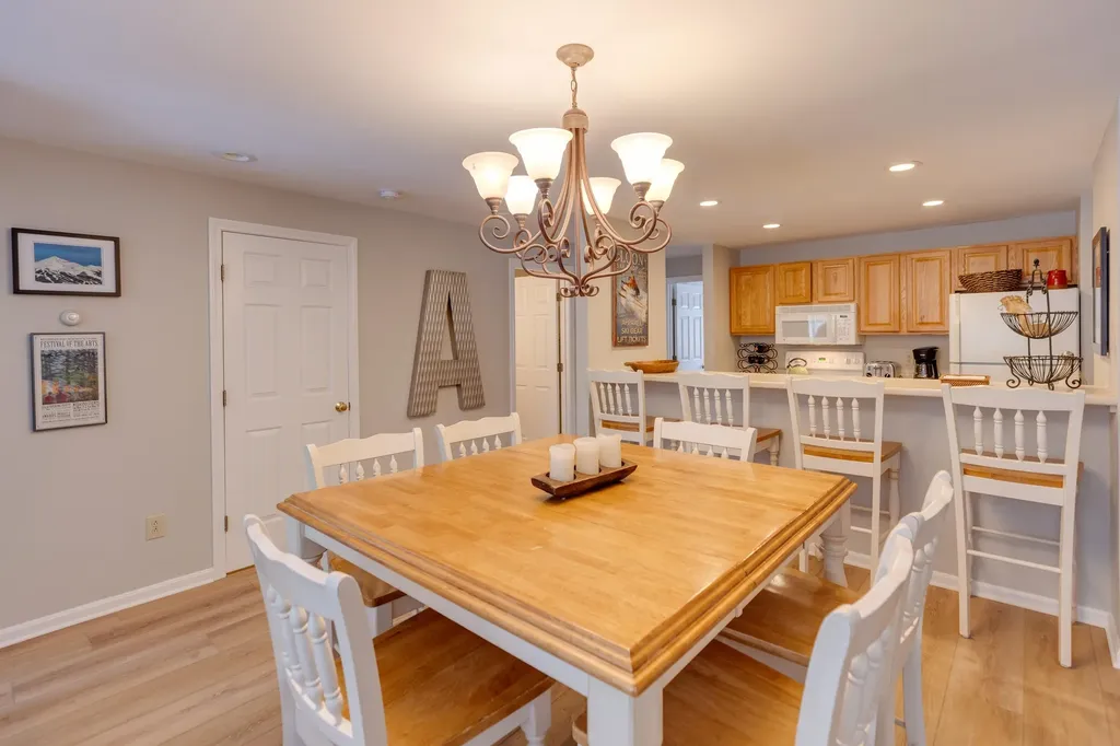 5 White Oak Lane Lincoln NH 03251