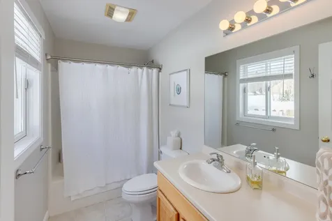 5 White Oak Lane Lincoln NH 03251