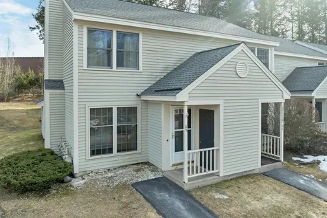 25 Woodland Green Rochester NH 03868