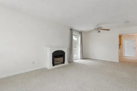25 Woodland Green Rochester NH 03868