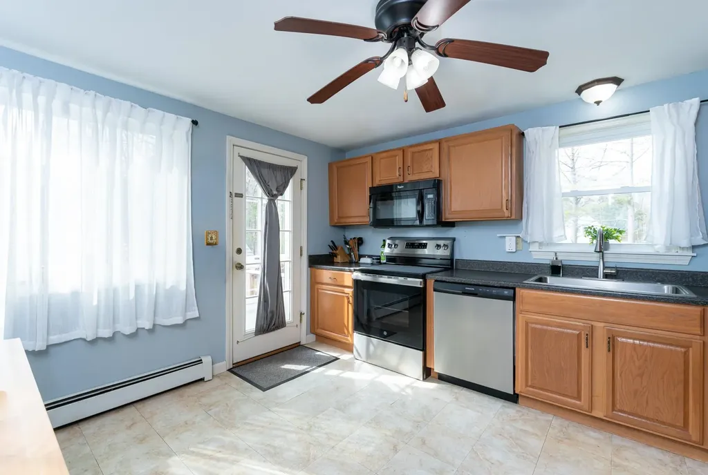 41 Midnight Sun Drive Epping NH 03042