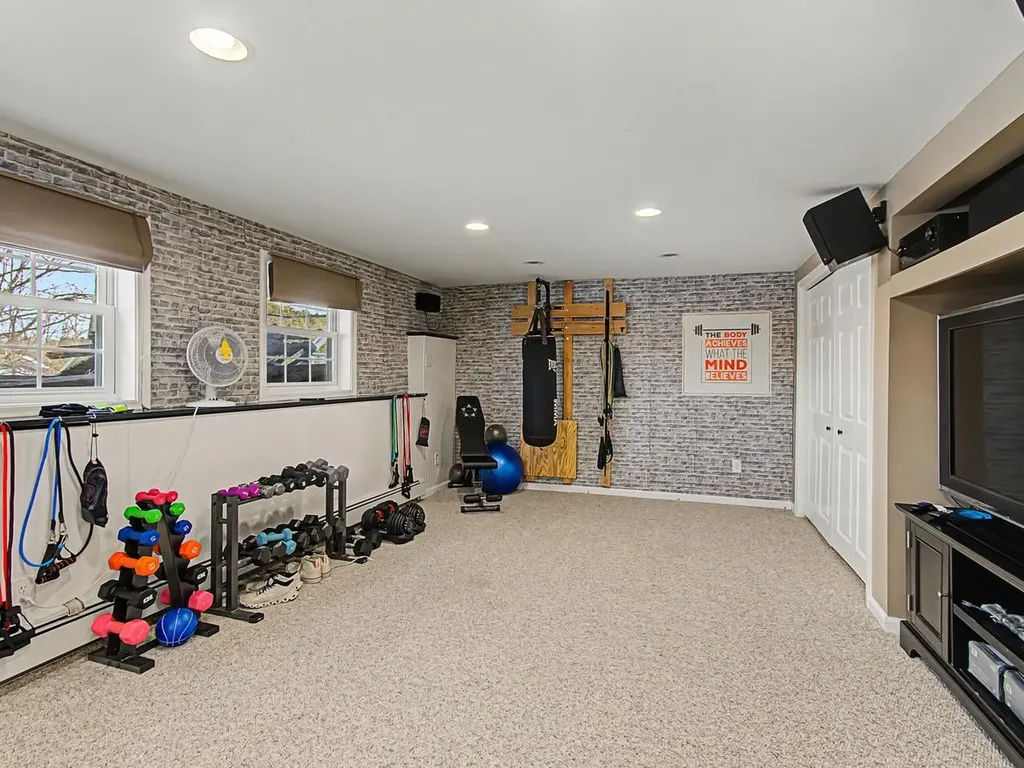 31 Horseshoe Circle Milton VT 05468