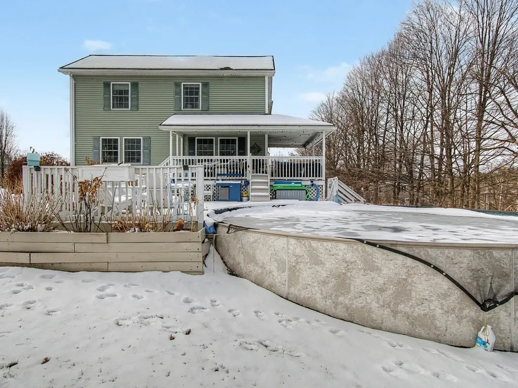 31 Horseshoe Circle Milton VT 05468