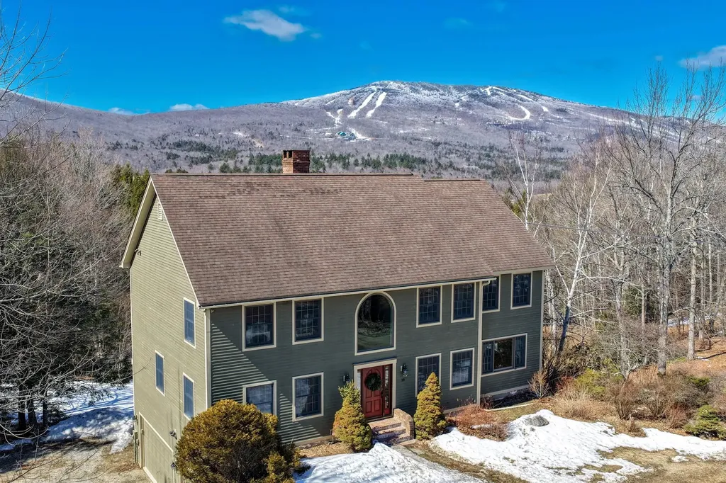 39 Wallis View Lane Ludlow VT 05149