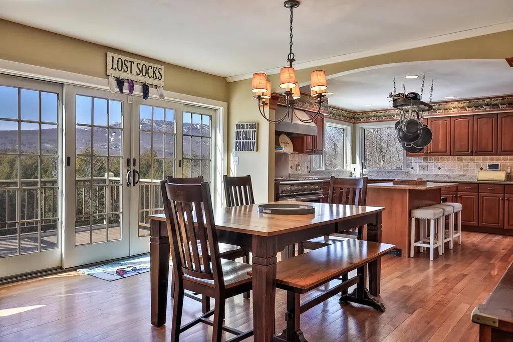 39 Wallis View Lane Ludlow VT 05149