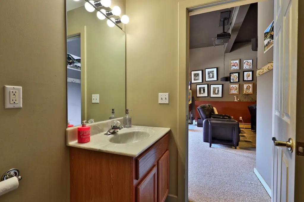 39 Wallis View Lane Ludlow VT 05149