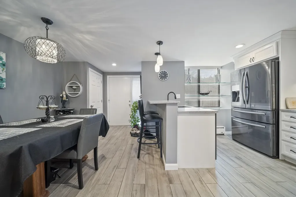 30 Spring Cove Road Nashua NH 03062