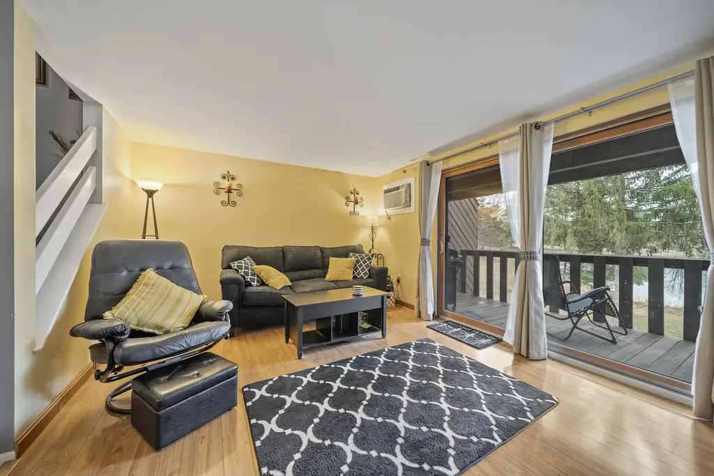 30 Spring Cove Road Nashua NH 03062