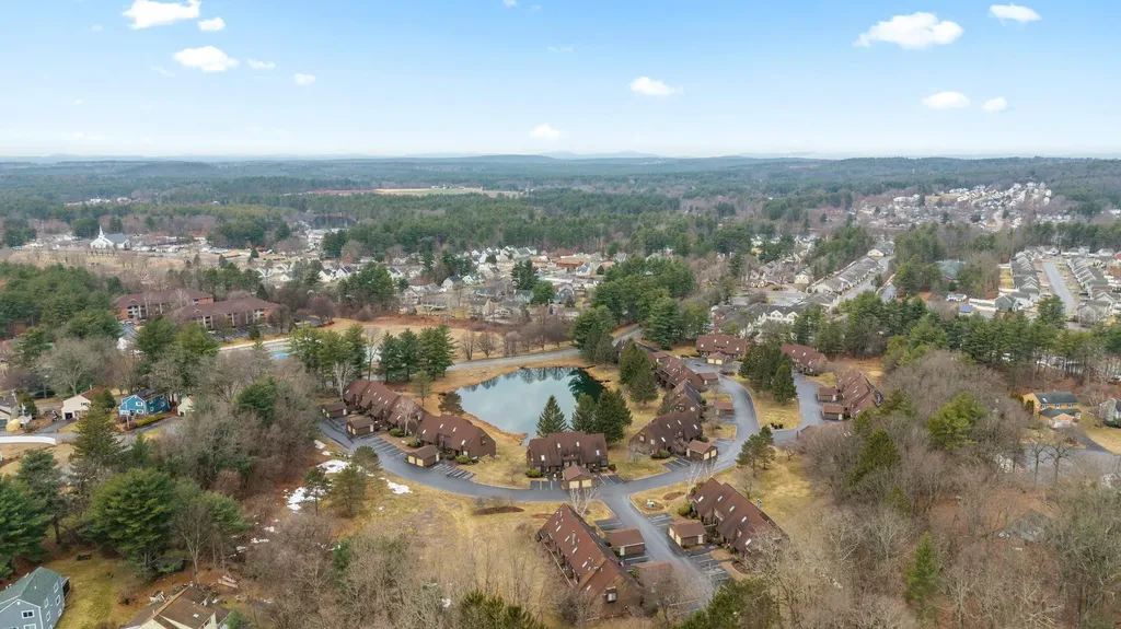 30 Spring Cove Road Nashua NH 03062