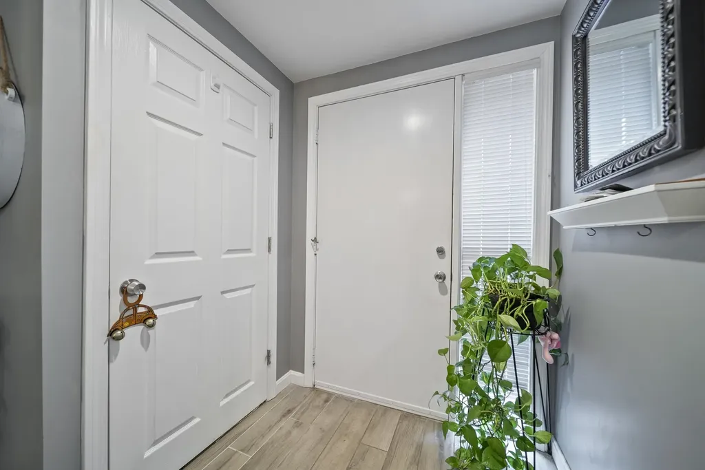 30 Spring Cove Road Nashua NH 03062