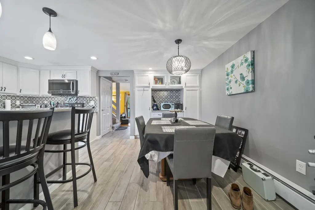 30 Spring Cove Road Nashua NH 03062