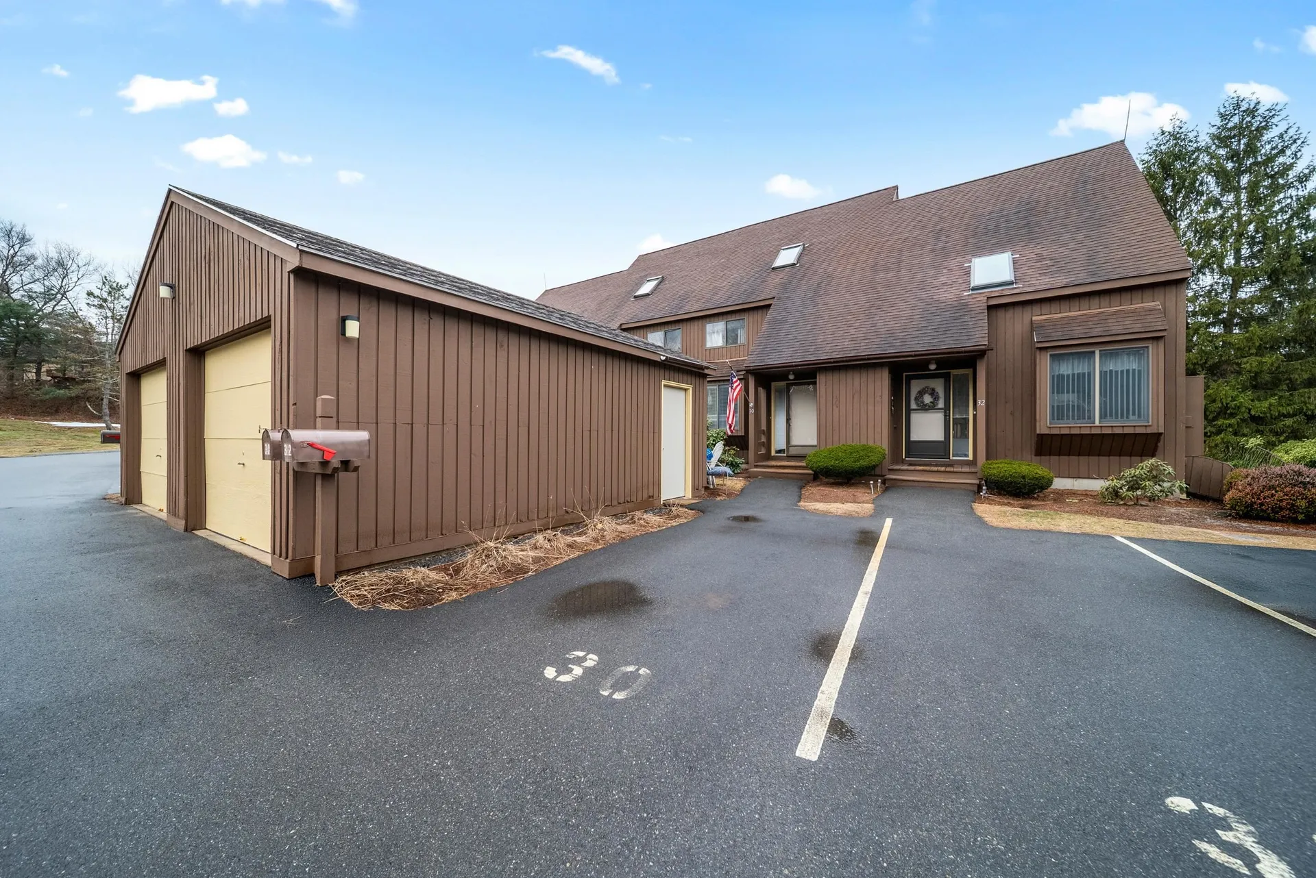 30 Spring Cove Road Nashua NH 03062