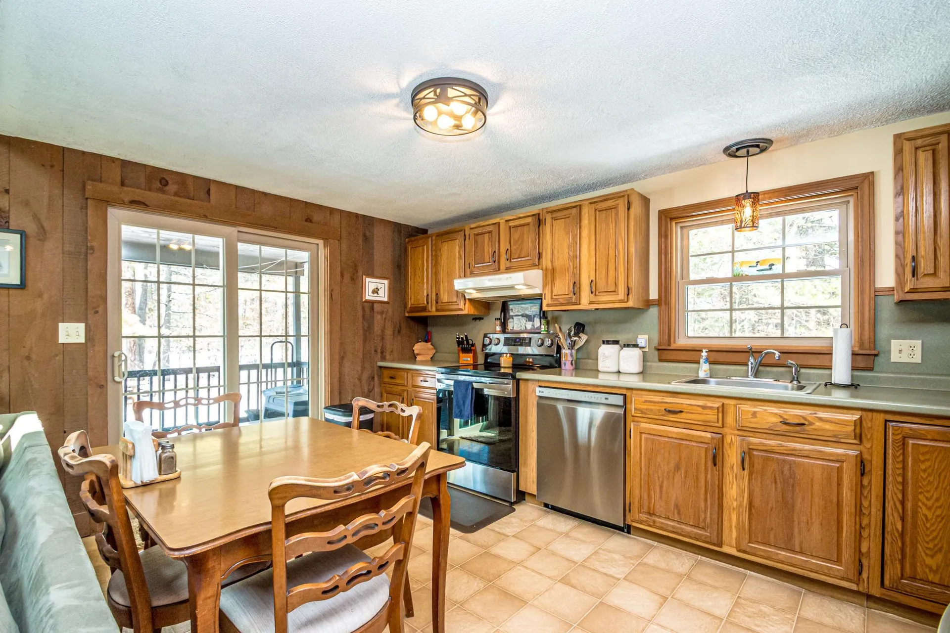 31 Mcgrew Drive Tamworth NH 03886