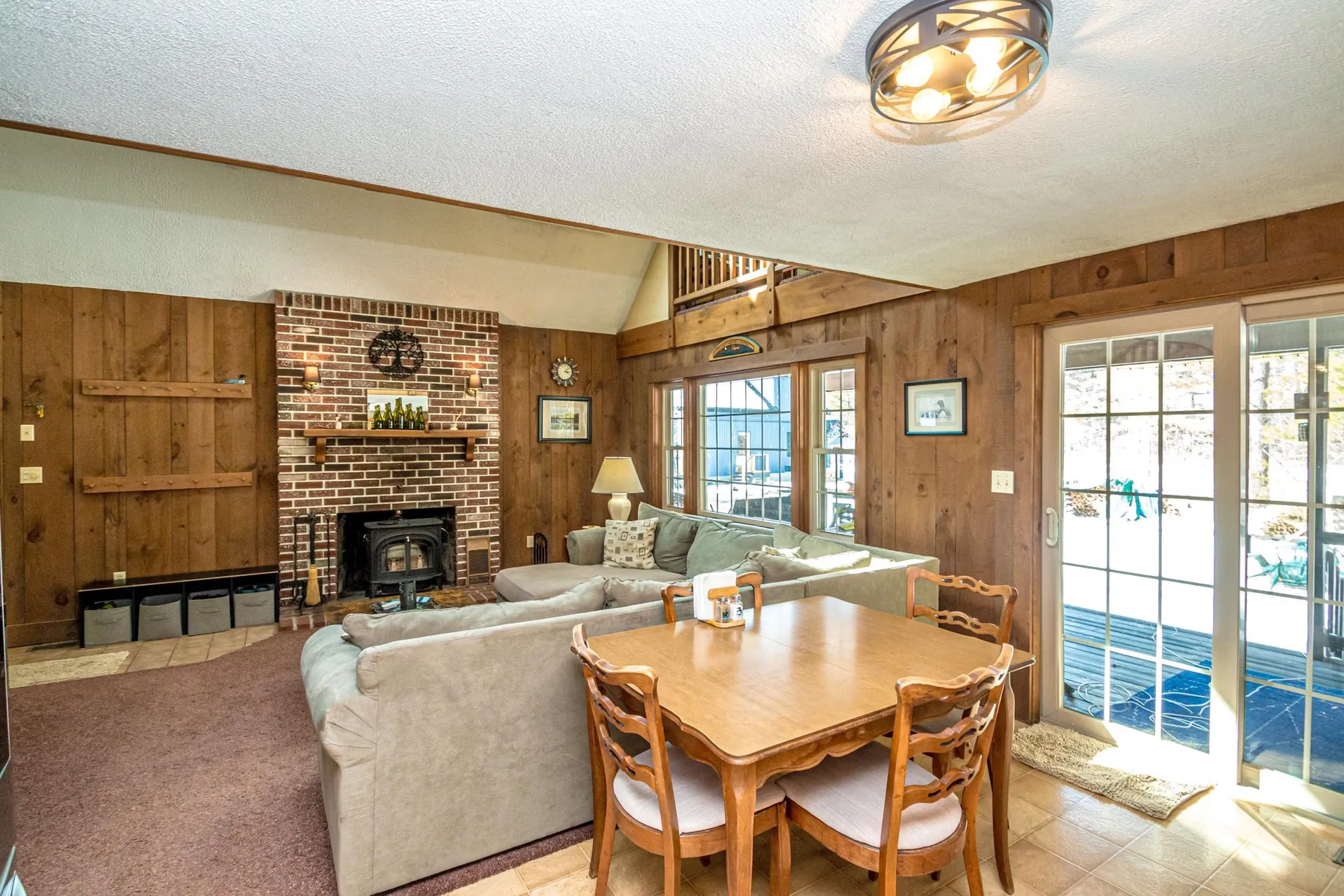 31 Mcgrew Drive Tamworth NH 03886