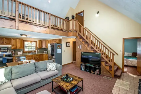31 Mcgrew Drive Tamworth NH 03886