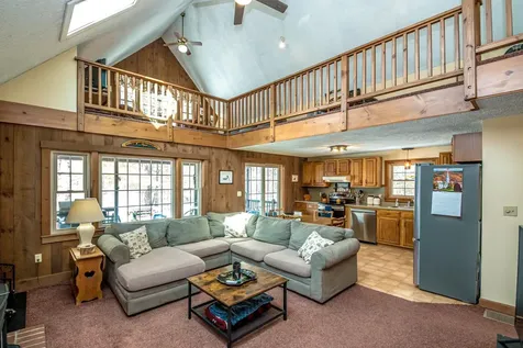 31 Mcgrew Drive Tamworth NH 03886