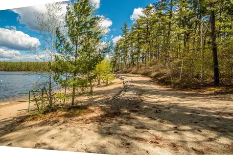 31 Mcgrew Drive Tamworth NH 03886