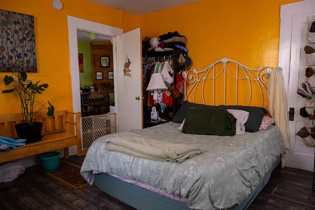 20 Baldwin Street Laconia NH 03246