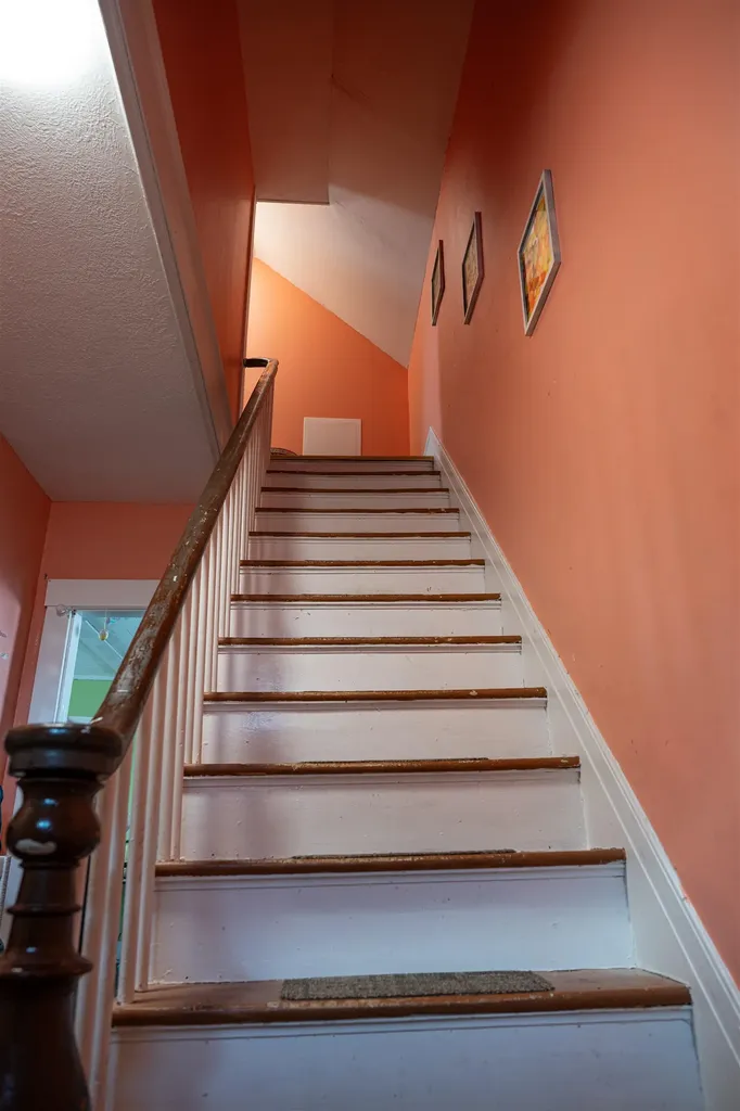 20 Baldwin Street Laconia NH 03246