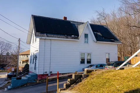 20 Baldwin Street Laconia NH 03246