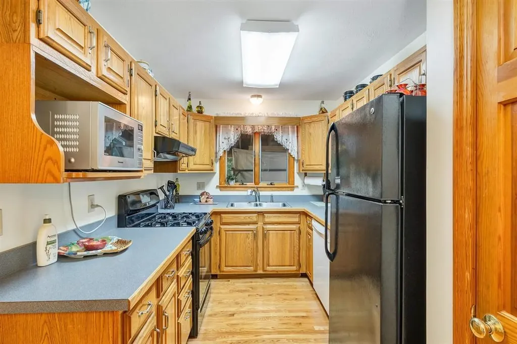 62 Spitzen Street Moultonborough NH 03254
