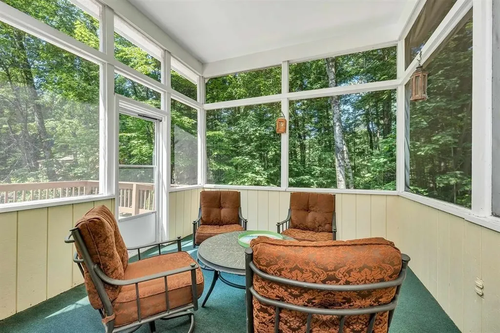 62 Spitzen Street Moultonborough NH 03254