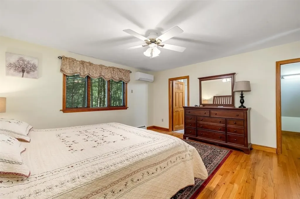62 Spitzen Street Moultonborough NH 03254