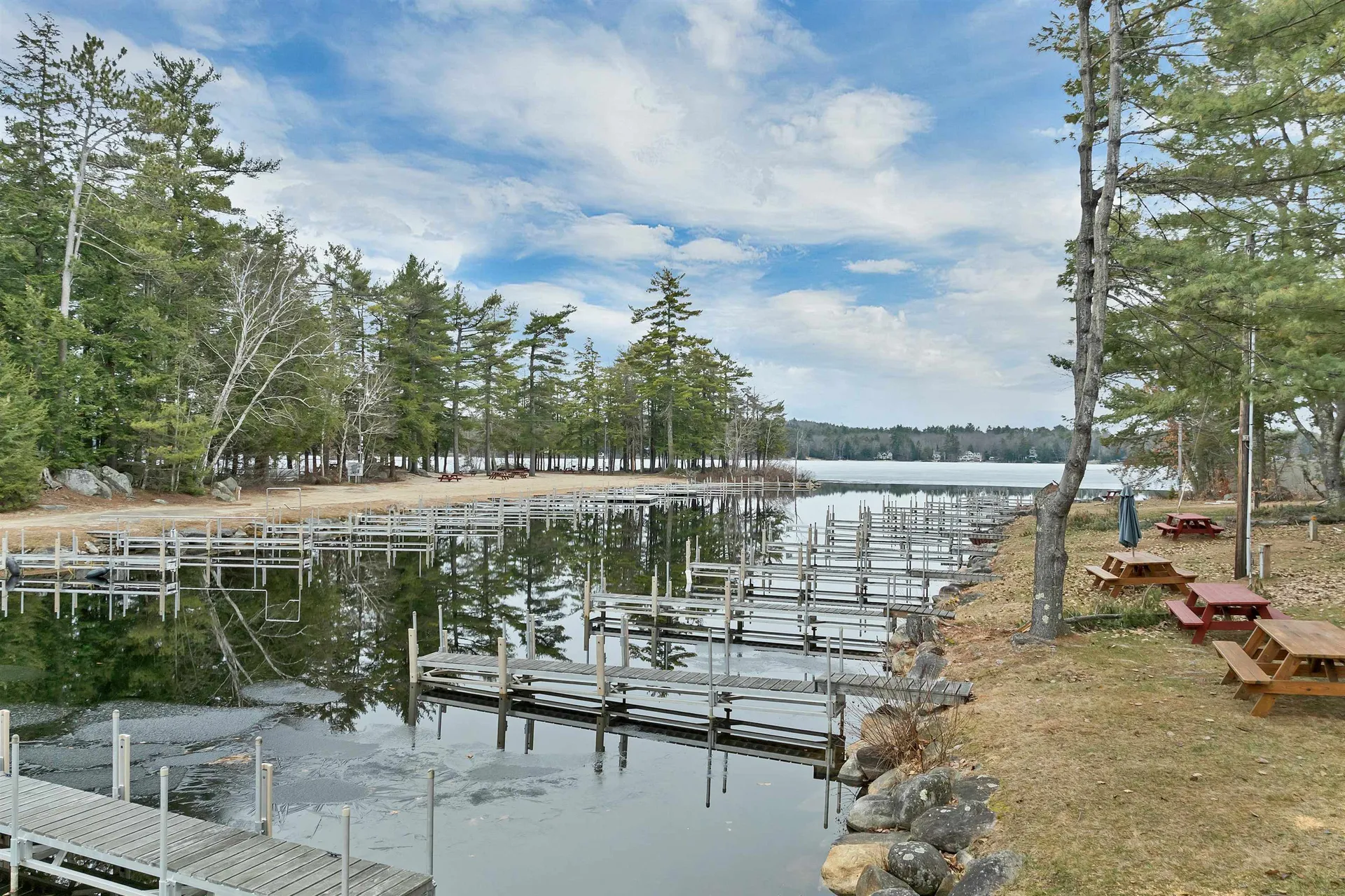 62 Spitzen Street Moultonborough NH 03254