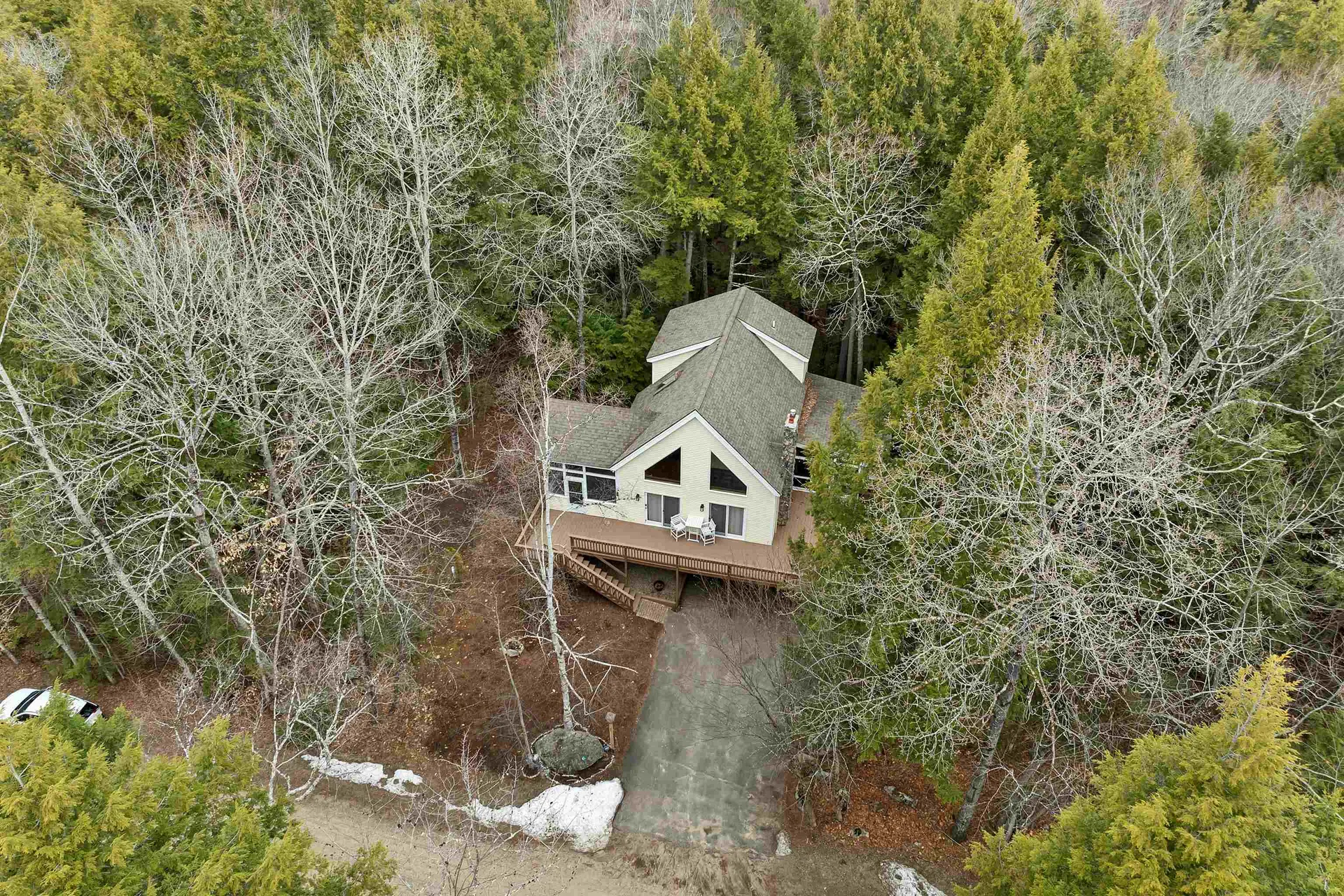 62 Spitzen Street Moultonborough NH 03254
